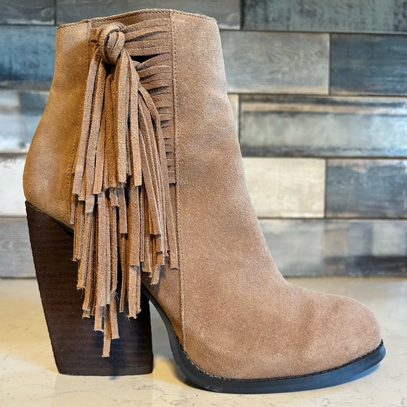 Very Volatile Shoes - Very Volatile Dreamcatch Suede Leather Fringe Stacked Block Heel Ankle Boots